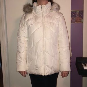 White coat w/ faux fur